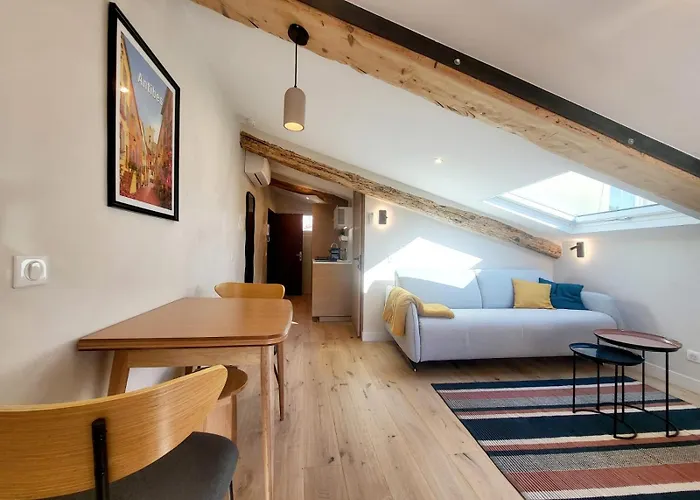 Daire Le Saint Antoine - T2 Dans Vieil Antibes