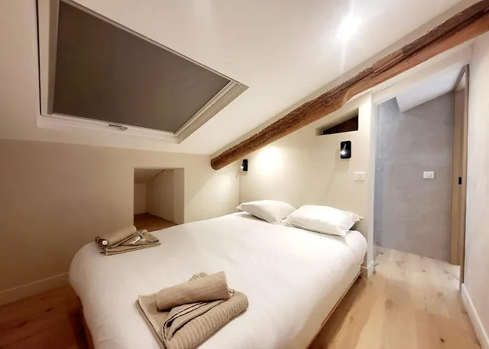 Daire Le Saint Antoine - T2 Dans Vieil